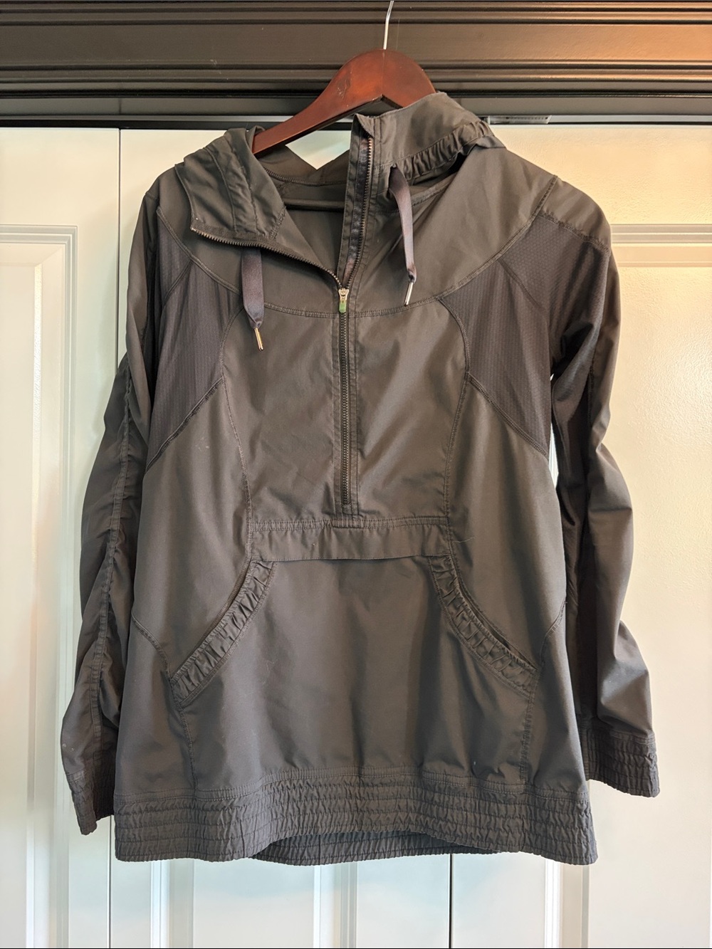 lululemon athletica Gray Pullover Hooded Anorak